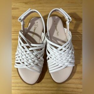 Dream Pairs Girls braided Sandals size 1